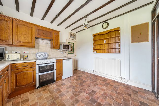 Lloiney Cottage,, Crossgates, Powys photo 2