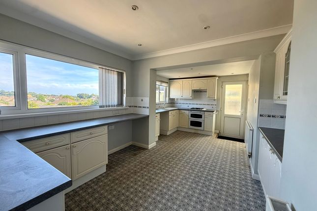 7 Bowerland Avenue, Torquay photo 4