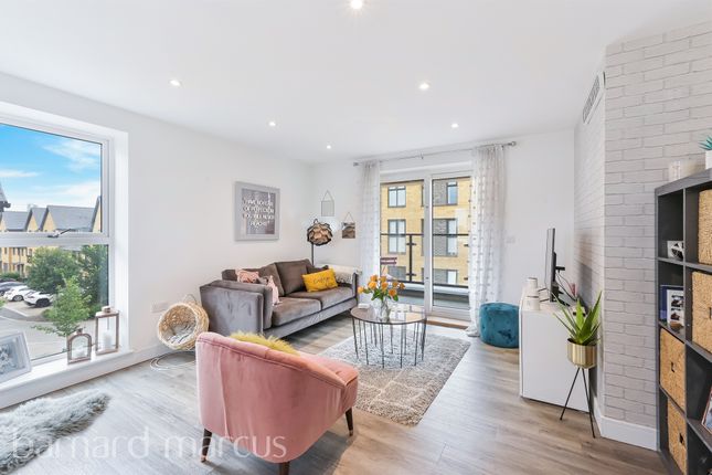 Flat 5, Radulf House, 2, Tala Close, SURBITON photo 3