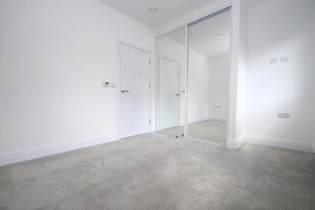 3, Clearview House, Northwood photo 4
