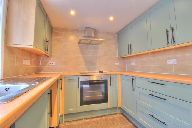 39, Queen Street, Barry photo 2