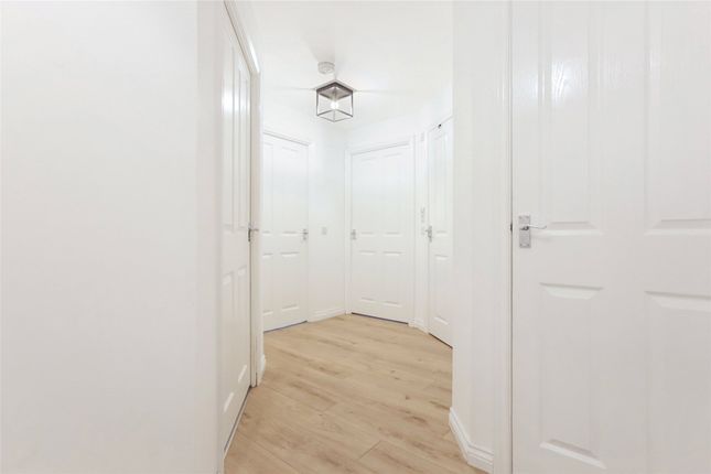 227, Cambridge Crescent, North Lanarkshire photo 2