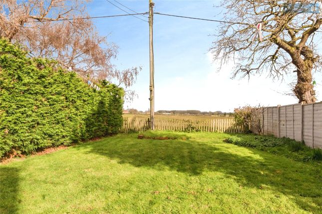 4, Holly Mount, Crewe photo 2