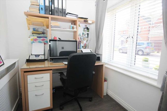 14, Lodsworth Drive, Cramlington photo 5
