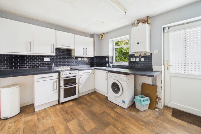 26, Charlestown Way, HULL photo 3