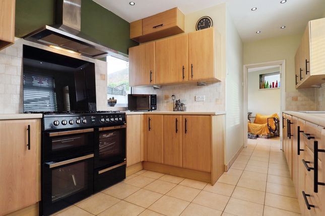 2, Danygraig Drive, Pontyclun photo 4