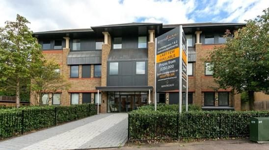 Flat for sale in 77 Aldenham Road, Bushey, Hertfordshire