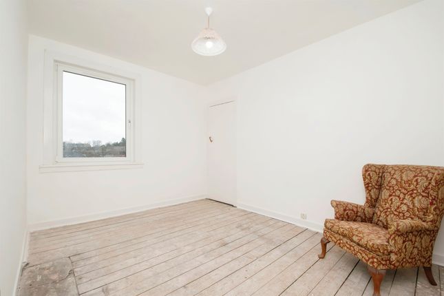 Flat for sale in Crags Avenue, Paisley