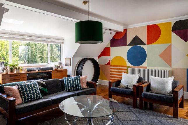 Flat 7, Shagbrook, Reigate photo 3
