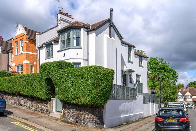 Thumbnail Link-detached house for sale in Russell Road, Crouch End, London