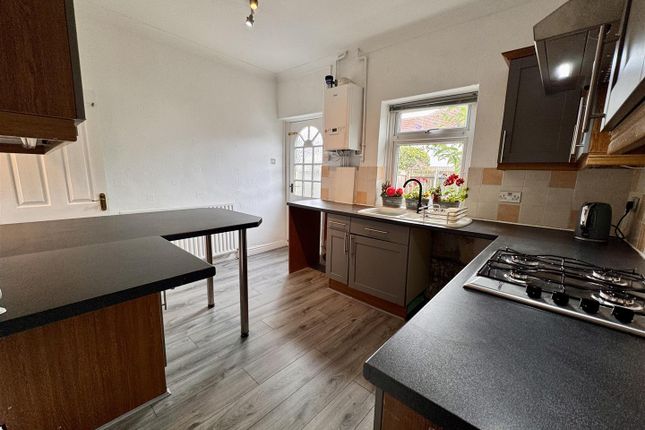 86, Butler Road, Harrogate photo 2