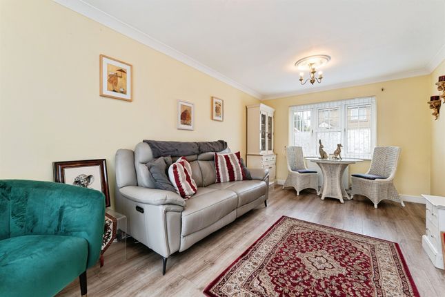44, Foxglove Way, March photo 4