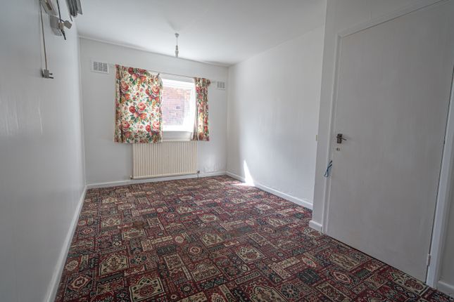 1, Oaklands Drive, Birmingham photo 4
