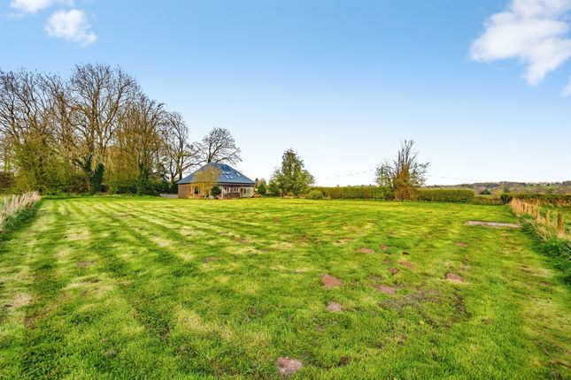 Sayers Barn, Church Lane, Ashbourne photo 3