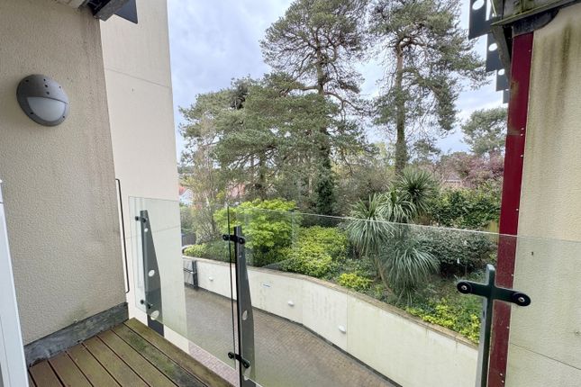 Flat for sale in Alipore Close, Lower Parkstone, Poole