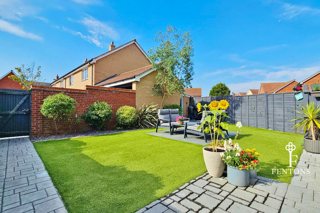 2, Grier Way, Clacton-On-Sea photo 2