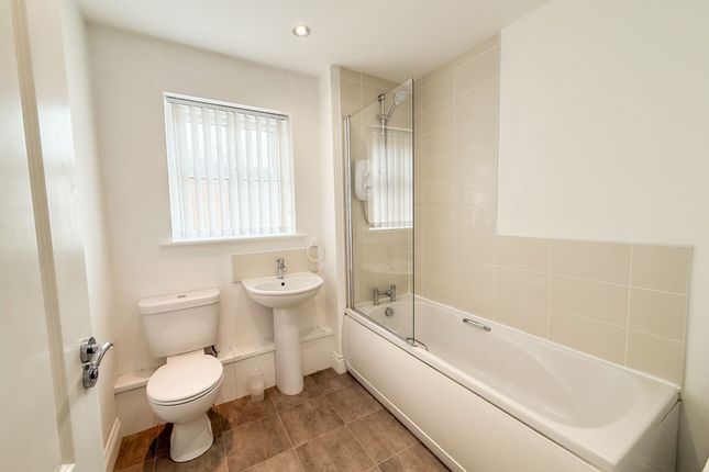 3 Angel Avenue, Gateshead photo 4