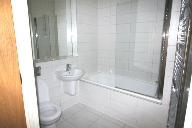 Flat for sale in Red Lion Court, The Broadway, Greenford