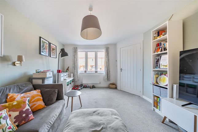 6, Meteor Row, Wantage photo 3