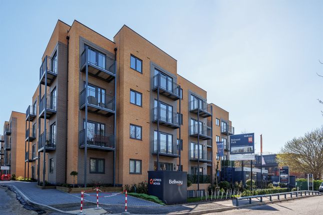 Thumbnail Flat for sale in Belmont Park, Clivemont Road, Maidenhead