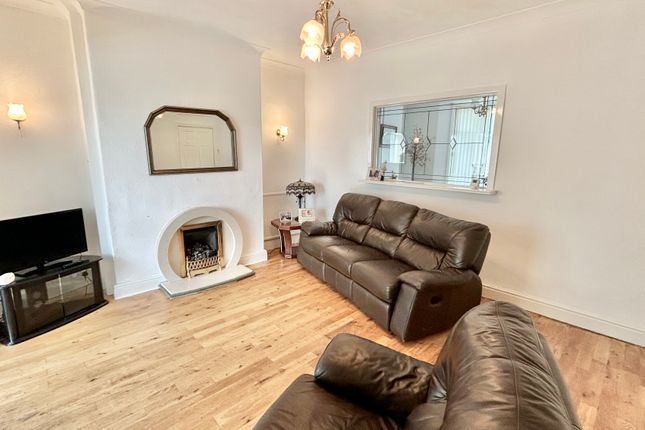 11, Mount Road, Burnley photo 2