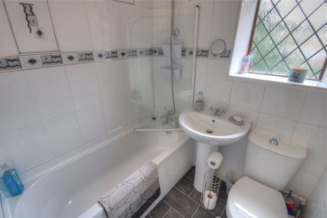 8, St. Johns View, West Yorkshire photo 4