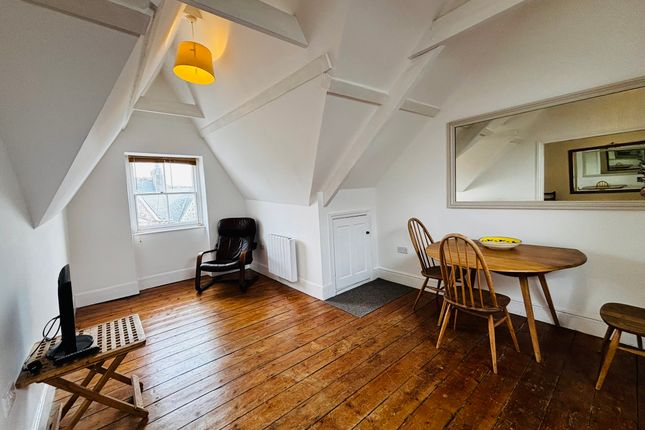 Top Flat, 39, Morrab Road, Penzance photo 3