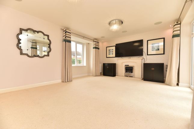 62 High Leys, St. Ives photo 4