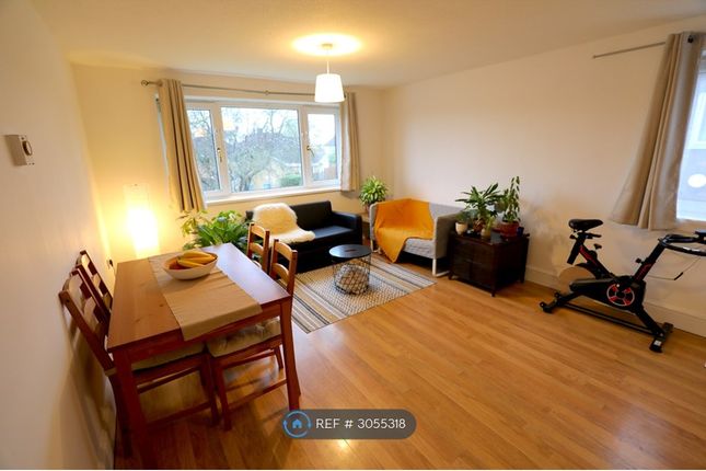 Flat   Charles Crescent, Harrow, London photo 3