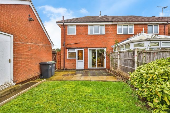 72, Gunnersbury Way, Nottingham photo 4