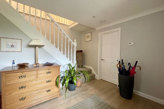 39, The Haydens, Tonbridge photo 2