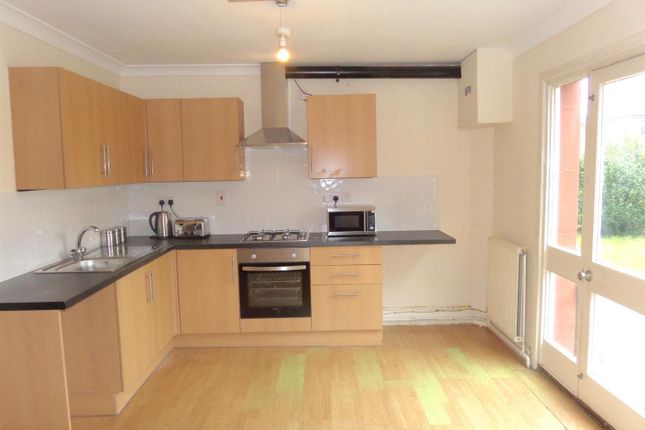 Room 5 - 16, Springfield Road, Ashford photo 4