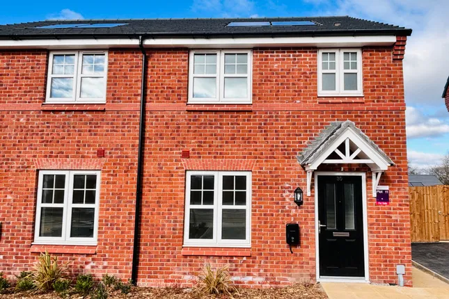 Snugg Homes - Eaves Green
