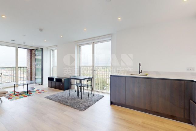 904, Silverleaf House, London photo 4