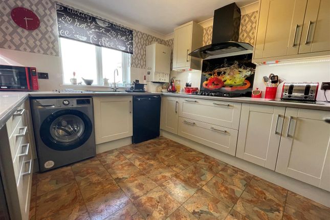Kitchen.Jpg
