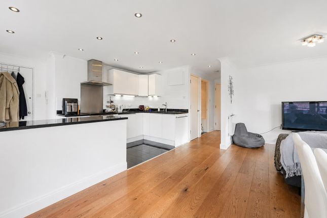 5 Jardine Road, London, photo 4