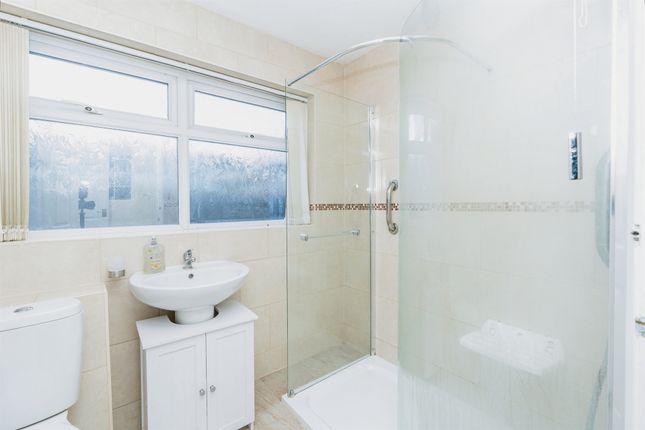 10, Ash Close, Southampton photo 4