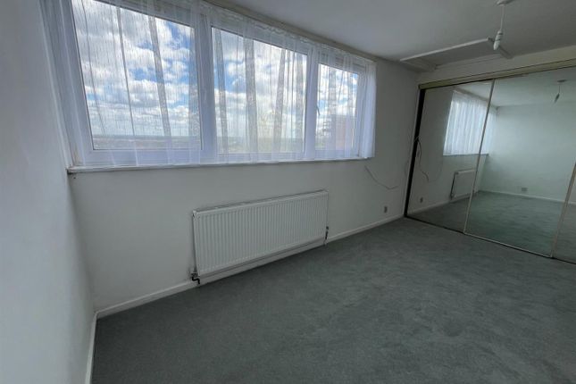 Flat for sale in Haseley End, Tyson Road, London