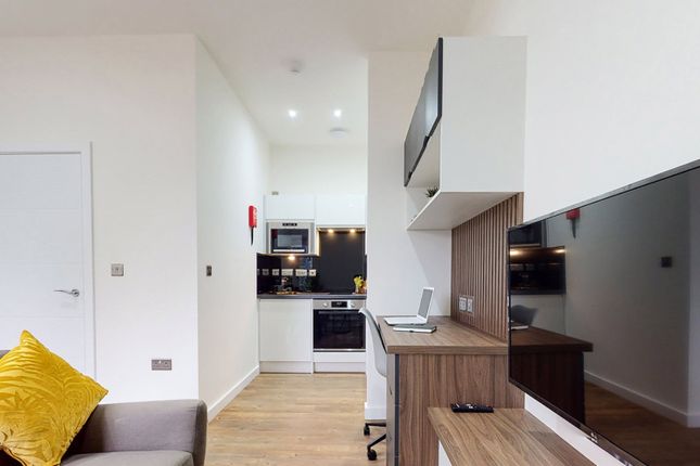Apt 18, 29 Clarendon Road, Clarendon Road Clarendon Road, Leeds photo 2
