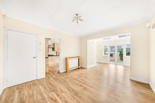 63, Victoria Road, London photo 3