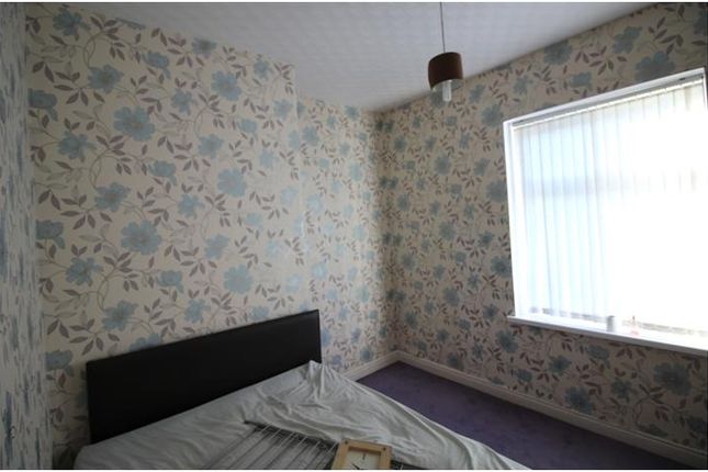 108, Springdale Street, Thornton Lodge, Huddersfield photo 5