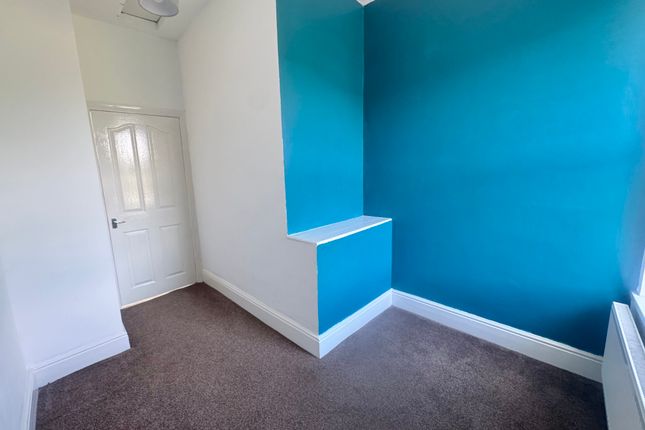53, Primrose Hill, BATLEY photo 5