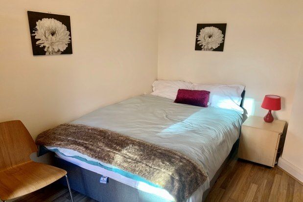 Town house to rent in St. Pauls Road, Manchester