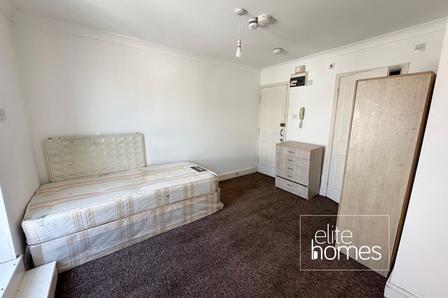 1, Chichester Road, Edmonton photo 2