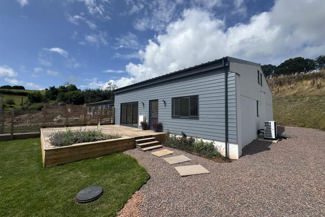 3-bed bungalow on Tiverton, £1,800/mo