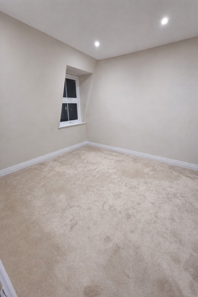 14, Merlin House, Bakers Lane, Epping photo 2