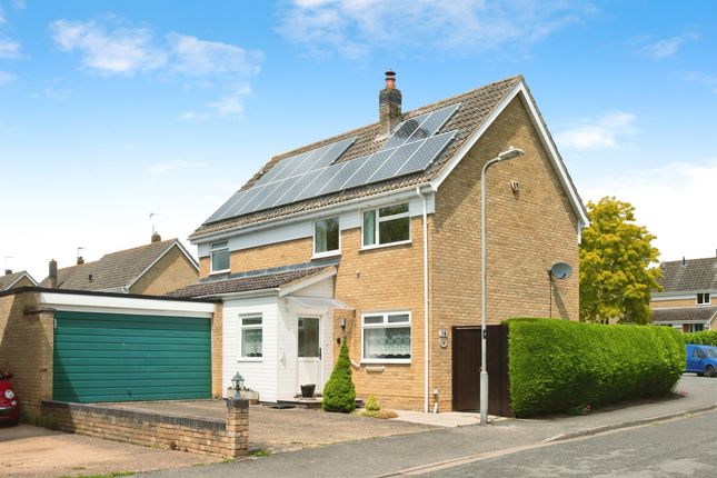 Thumbnail Detached house for sale in Malting Close, Stoke Goldington, Newport Pagnell