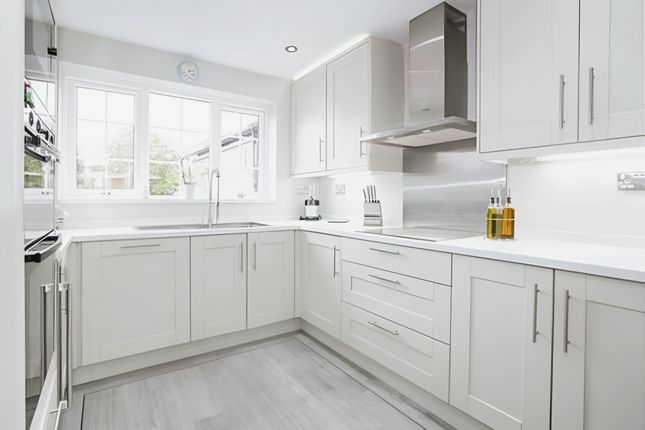 1, Edge Hill Drive, Perton photo 4
