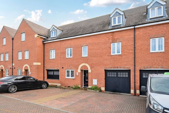 4-bed house on 26, Carmichael Drive, Bedford, £365,000