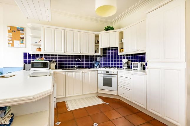 Top Floor Flat, Flat 4, 12, Downleaze, Bristol photo 4